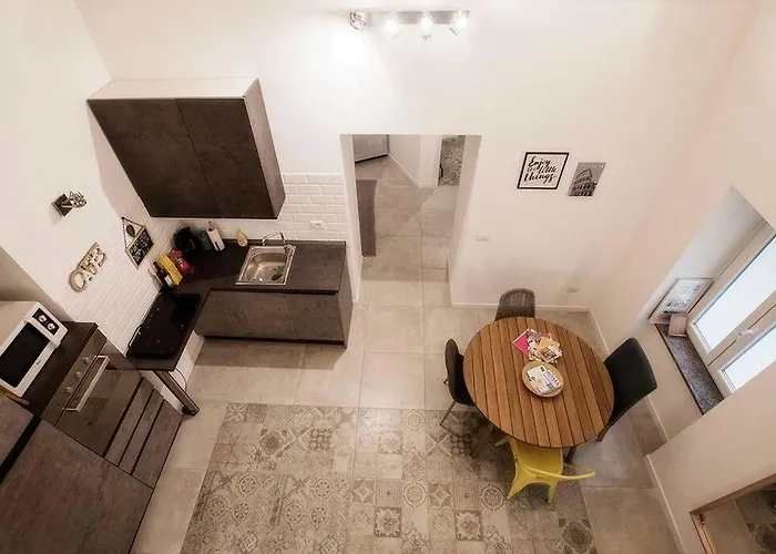 Beautifully Renovated Loft In Trastevere Appartement